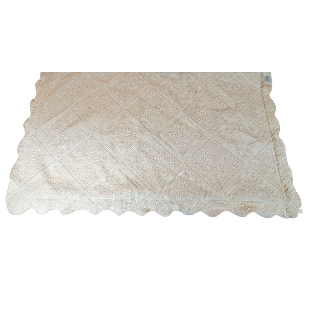 Domestications Matelasse Pillow Sham Scalloped COTTON Blend Portugal VGC